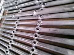 球節(jié)點(diǎn)欄桿安裝及連接形式的選擇