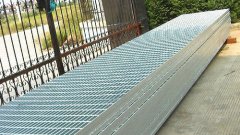 煙臺(tái)壓焊鋼格板扁鋼橫桿規(guī)格